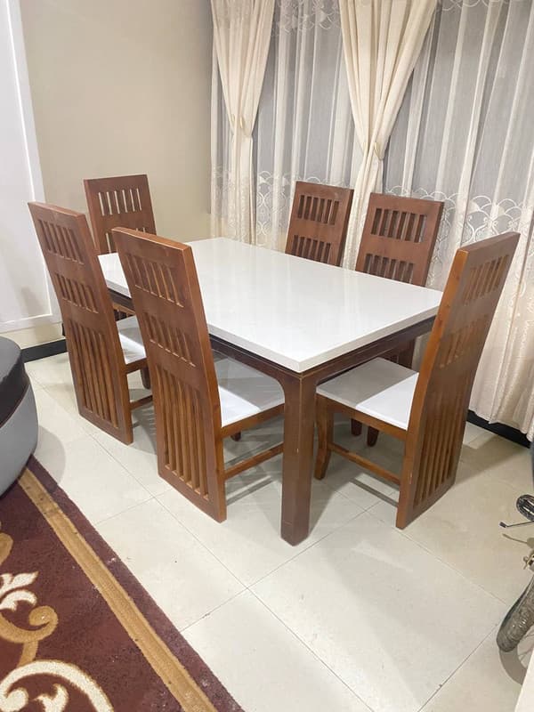 Dinning Table image2