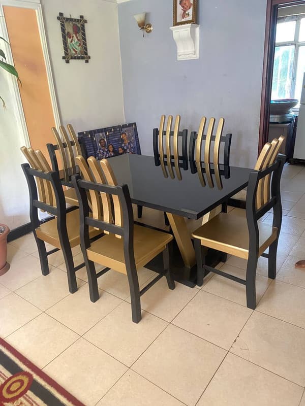 Dinning Table image4